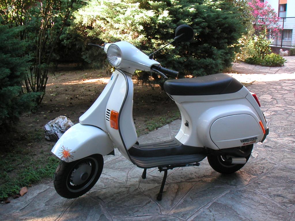 Vespa Hp 026b.JPG